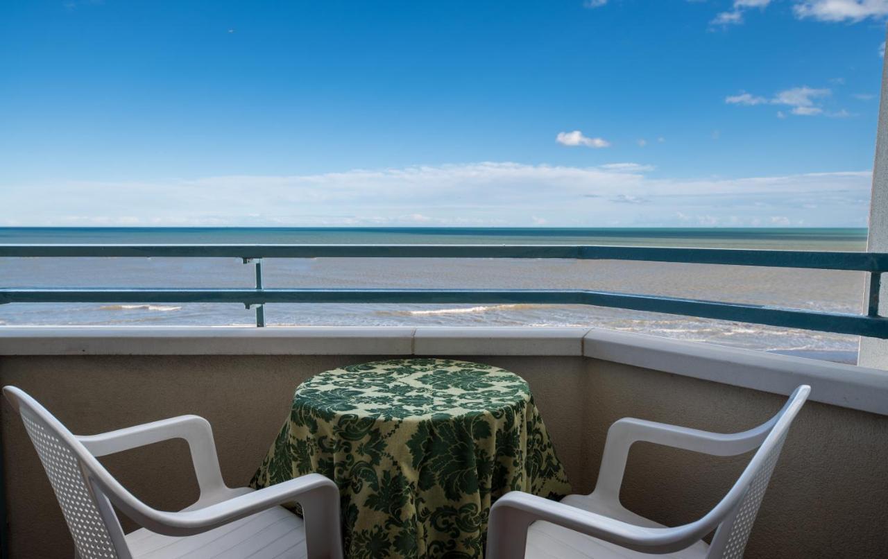 Hotel Majestic Bellaria-Igea Marina Esterno foto