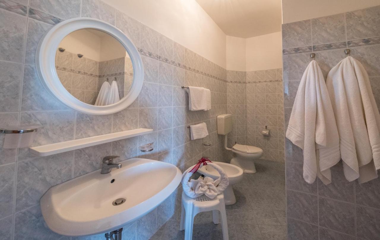 Hotel Majestic Bellaria-Igea Marina Esterno foto