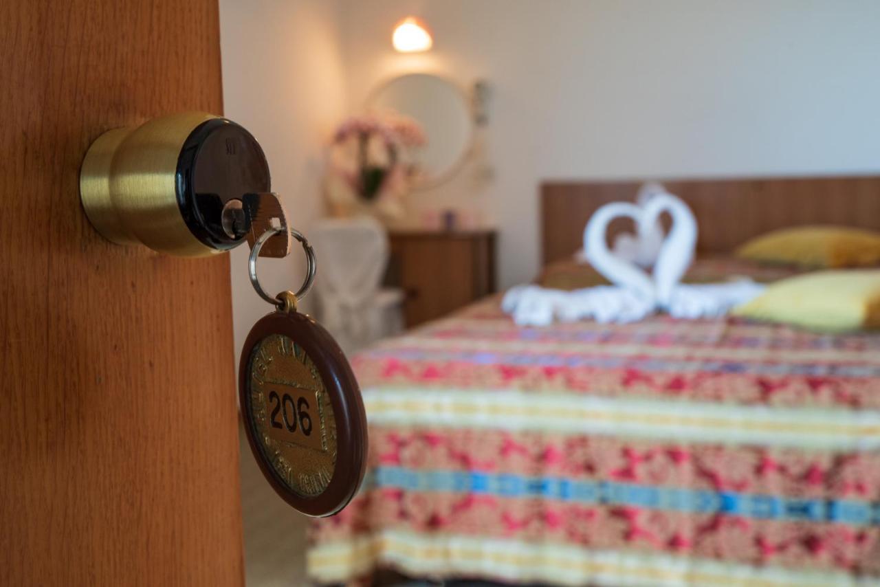 Hotel Majestic Bellaria-Igea Marina Esterno foto